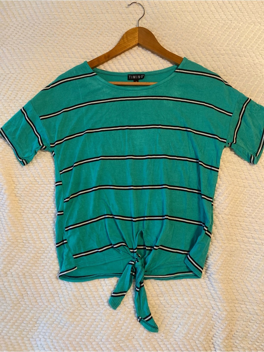 Timing Women’s Medium Turquoise Striped Tie Front T-Shirt